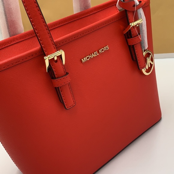 MICHAEL KORS 
 Extra-Small Saffiano Leather Top-Zip Tote Bag DARK SANGRIA - Picture 13 of 14